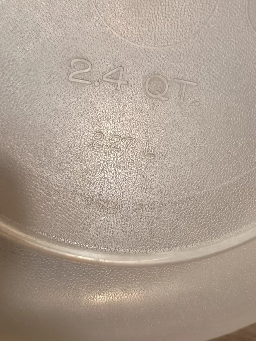 Vintage Rubbermaid Serving Saver 0435 2.4Qt #4 Storage Container 0031 White Lid